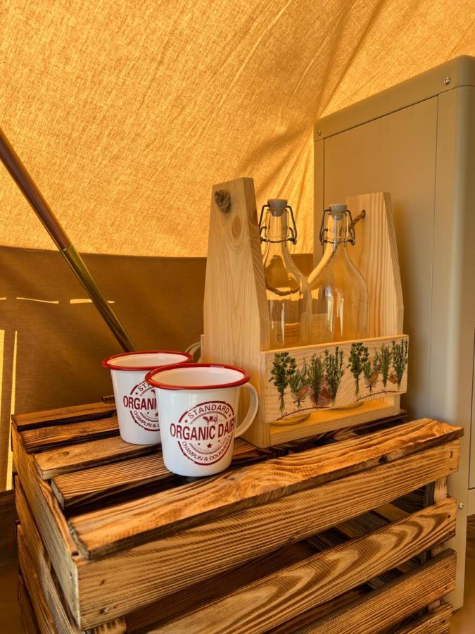 Glamping Bieszczady Z Jacuzzi I Basenem Hotel Solina  Exterior photo
